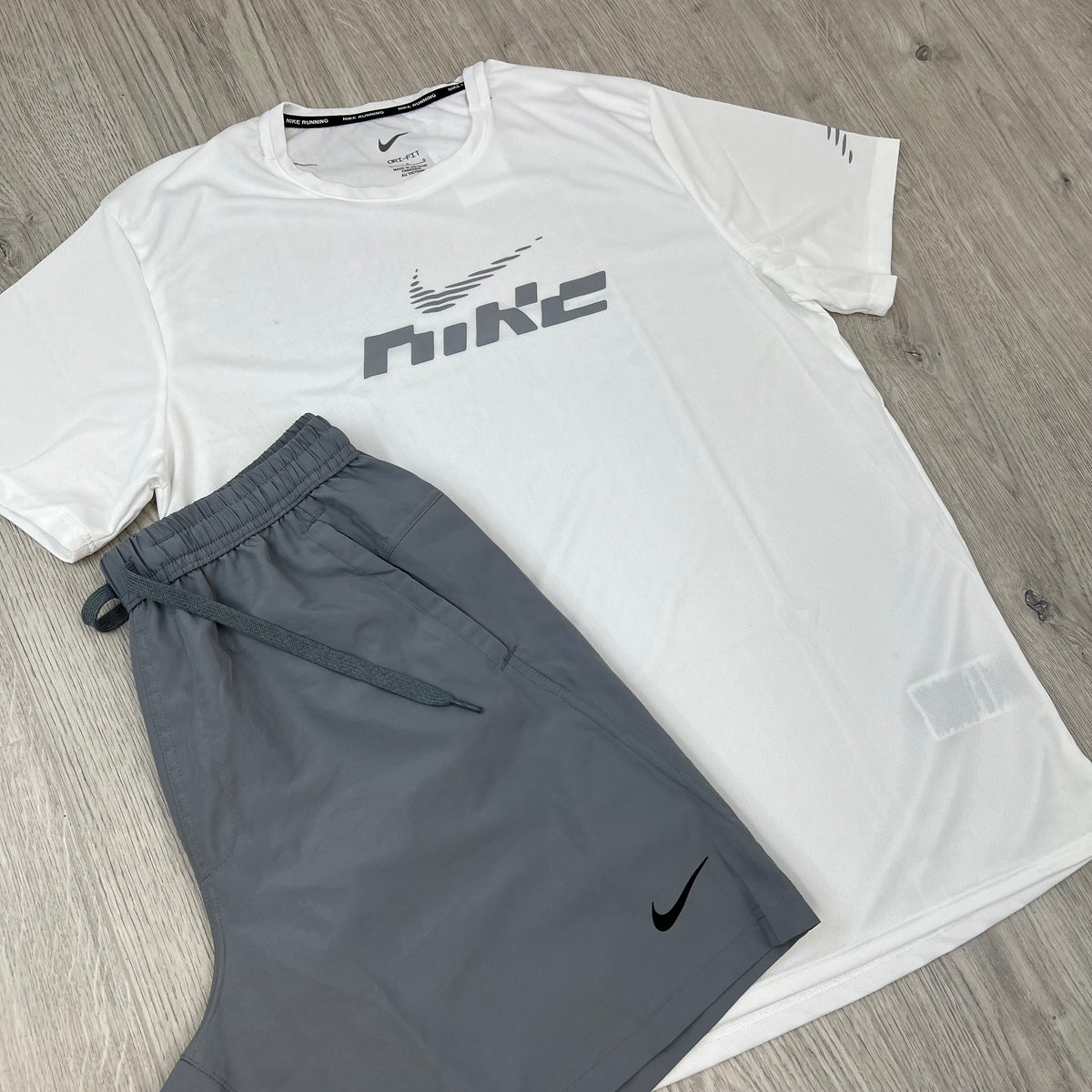 Nike 'Miler' Flash Set - White/Grey
