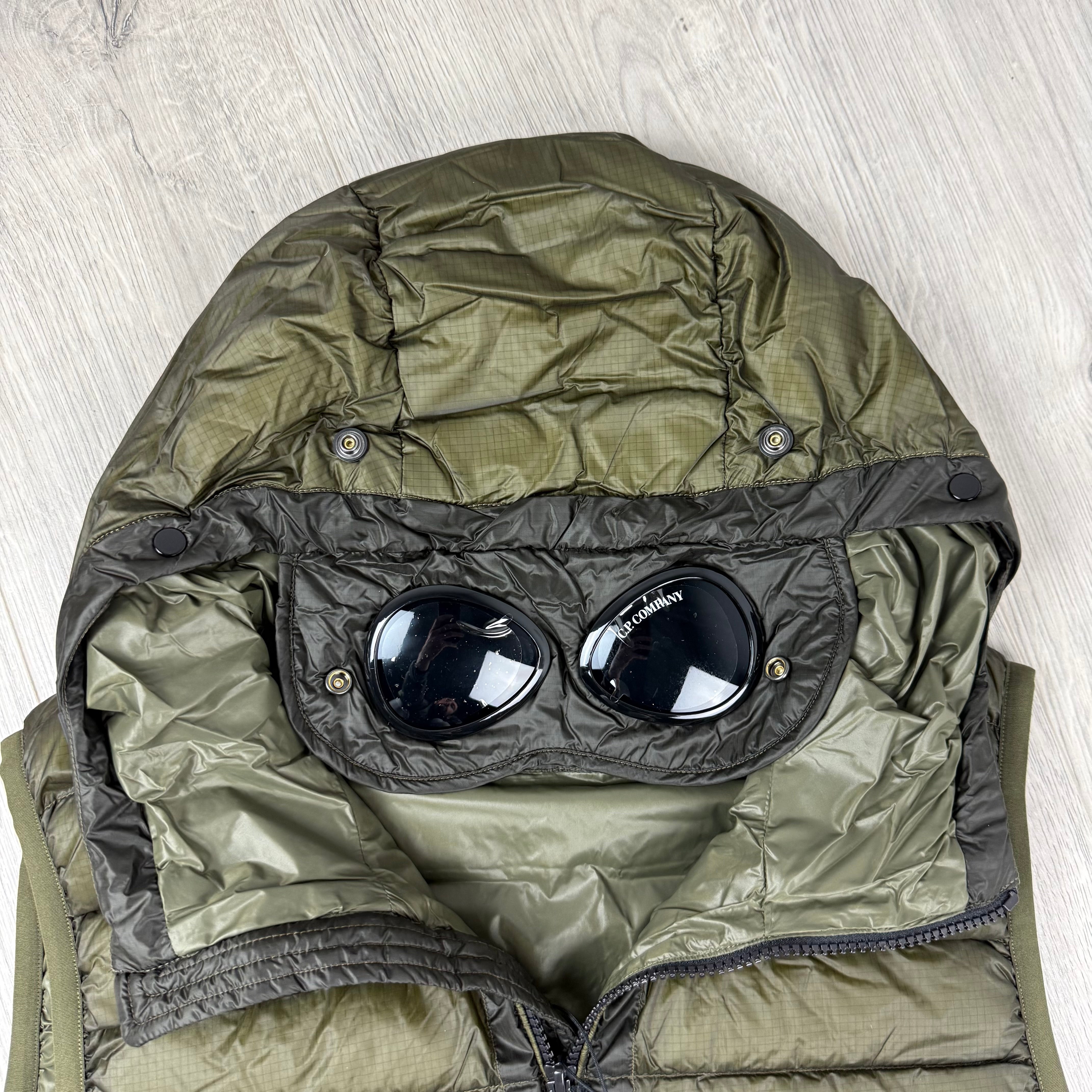 CP Company D.D. Shell Gilet - Ivy Green
