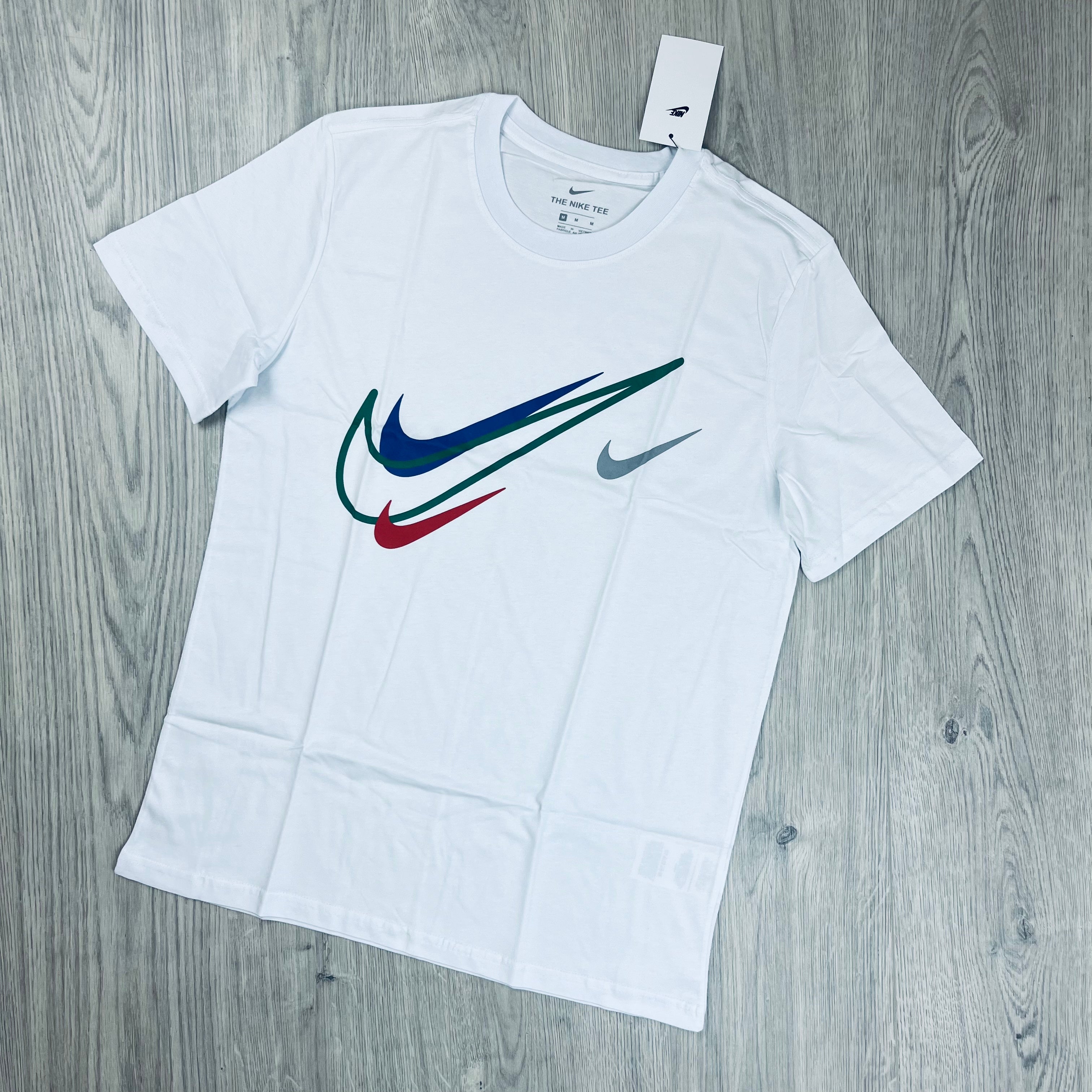 Nike Swoosh T-Shirt