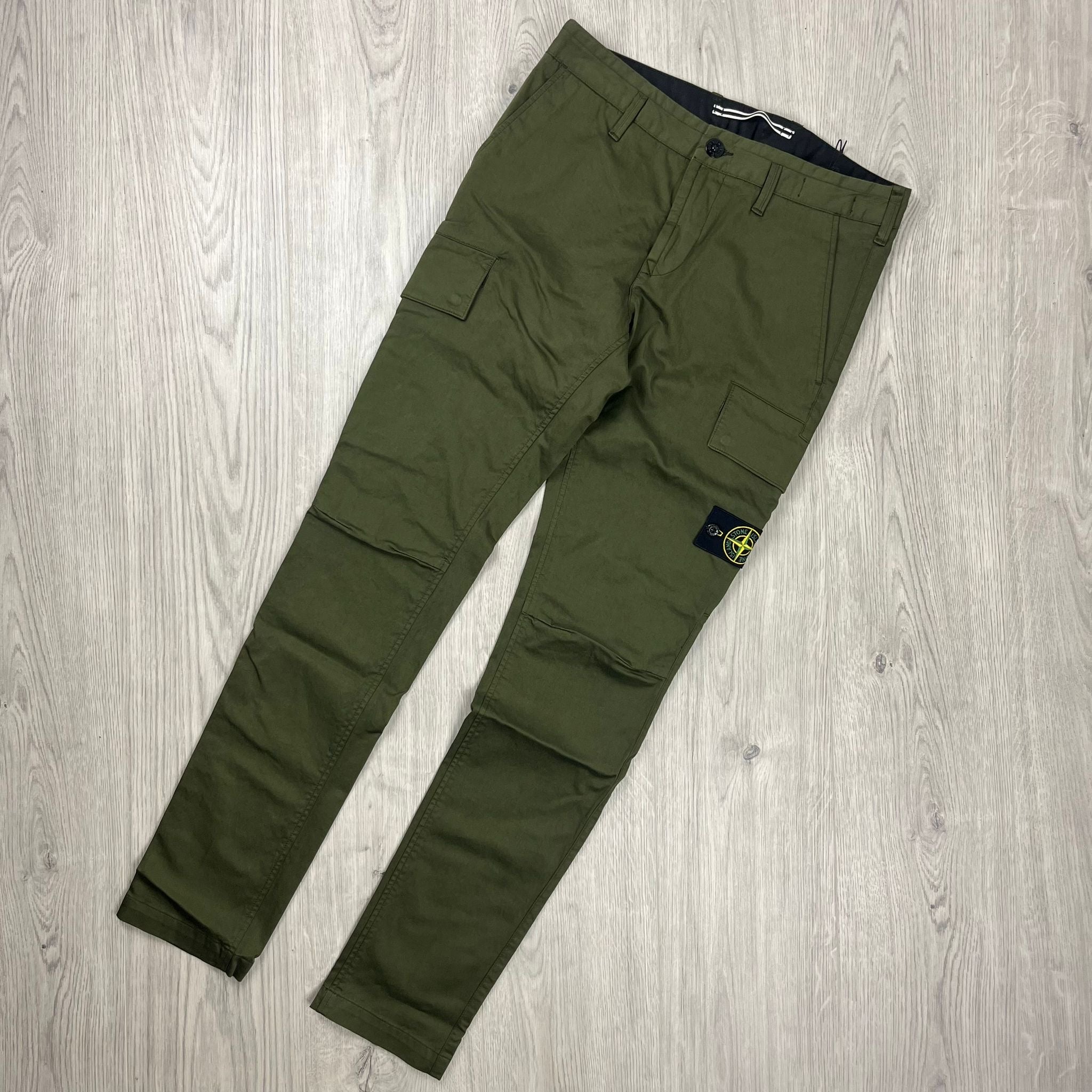 Stone island hot sale pants green