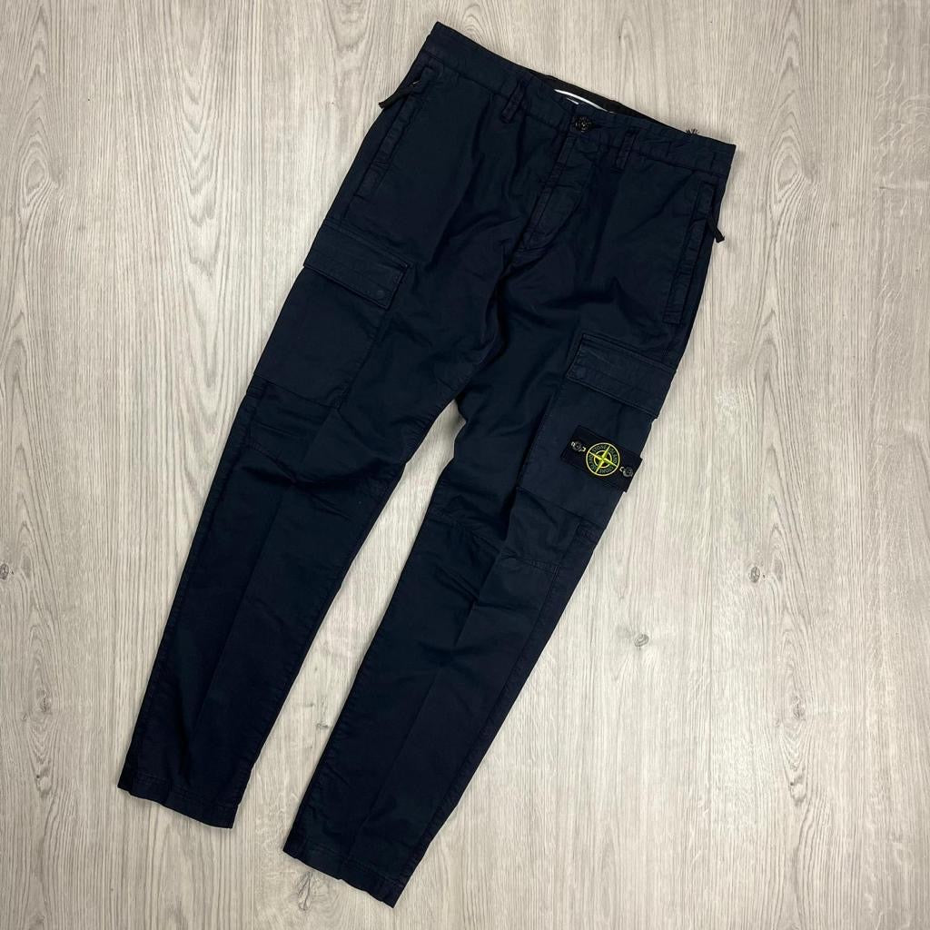 Stone island hot sale cargos black