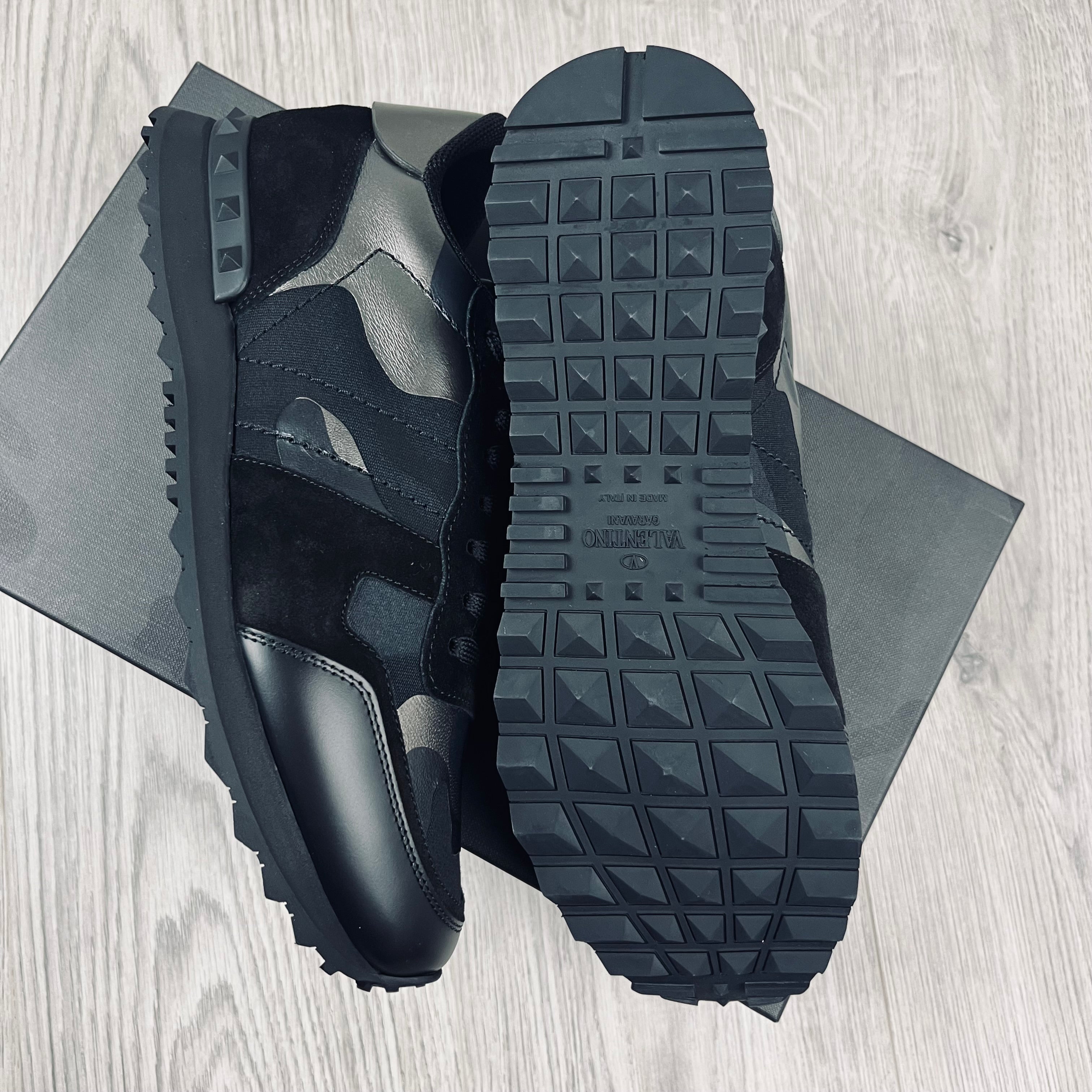 Valentino Rockrunner Sneakers - Black