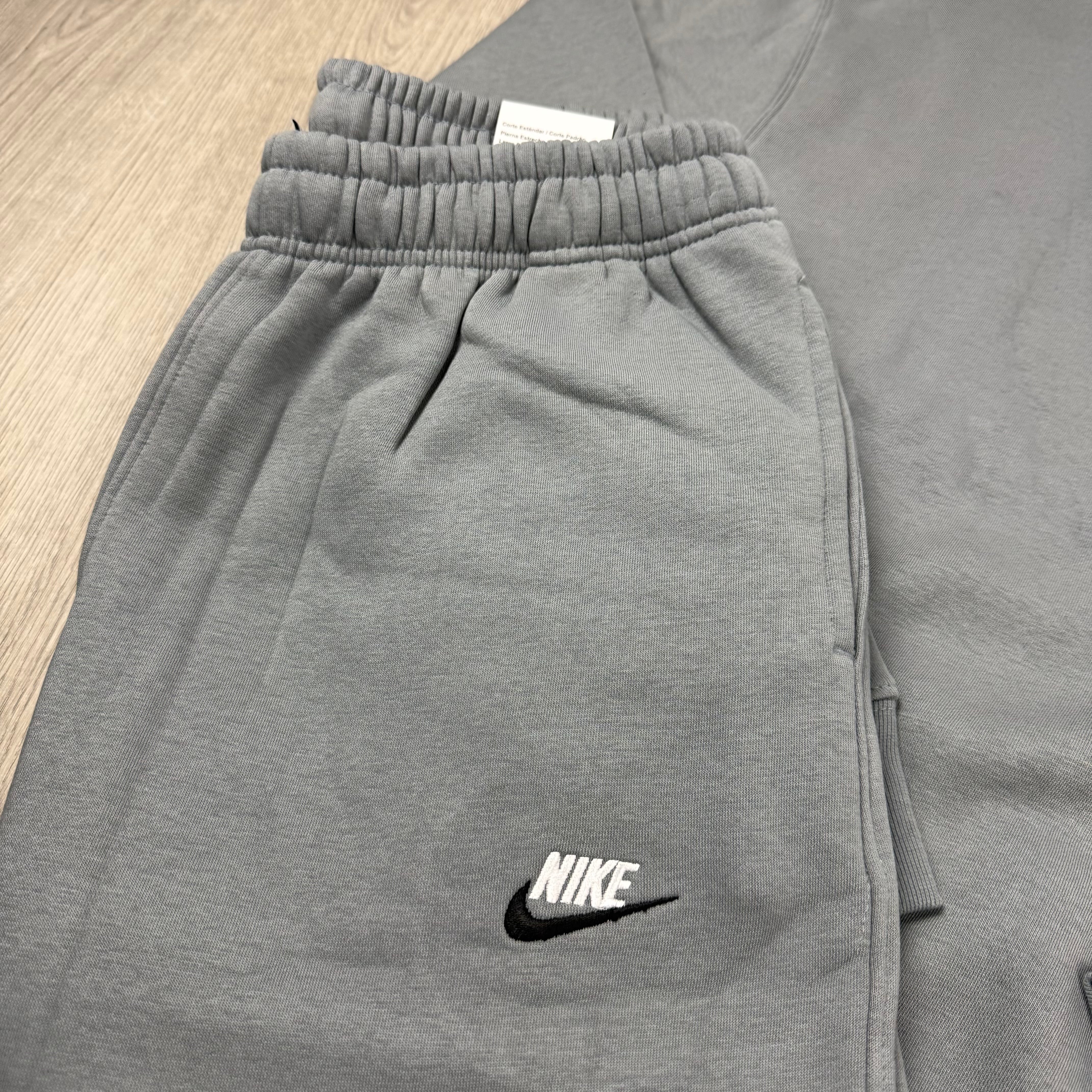 Nike Club Tracksuit - Grey