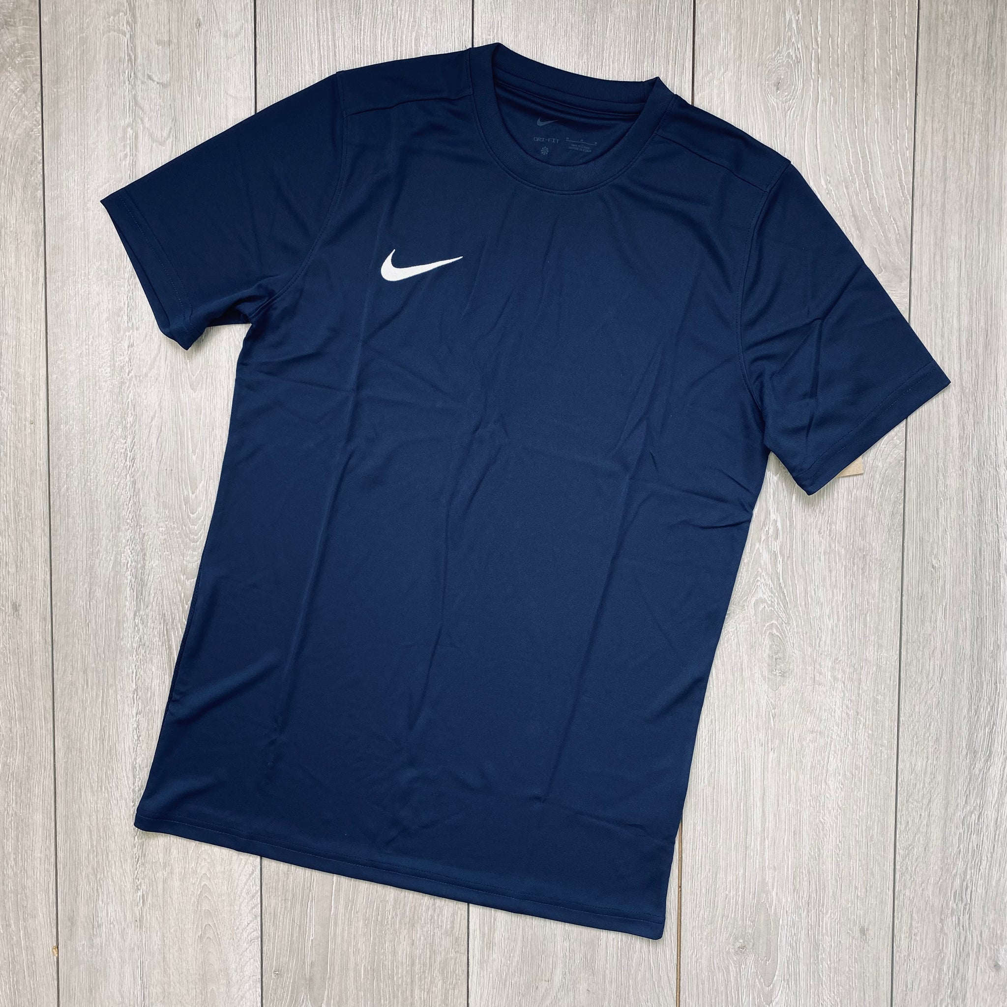 dark blue nike shirt