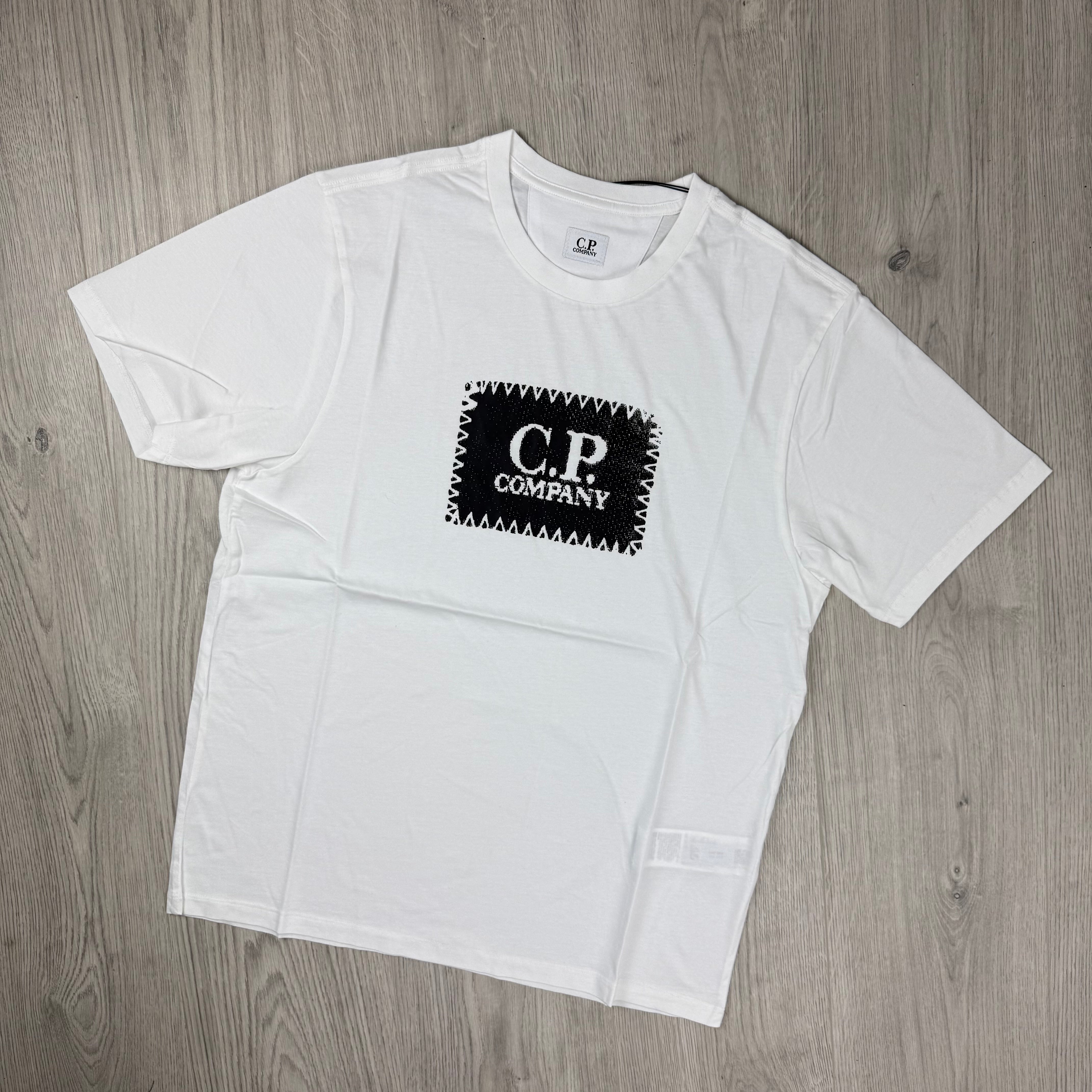 C.P. COMPANY ホワイト Tシャツ CP Company | Men's Stamp T-Shirt | Gauze White | Outlet Sale