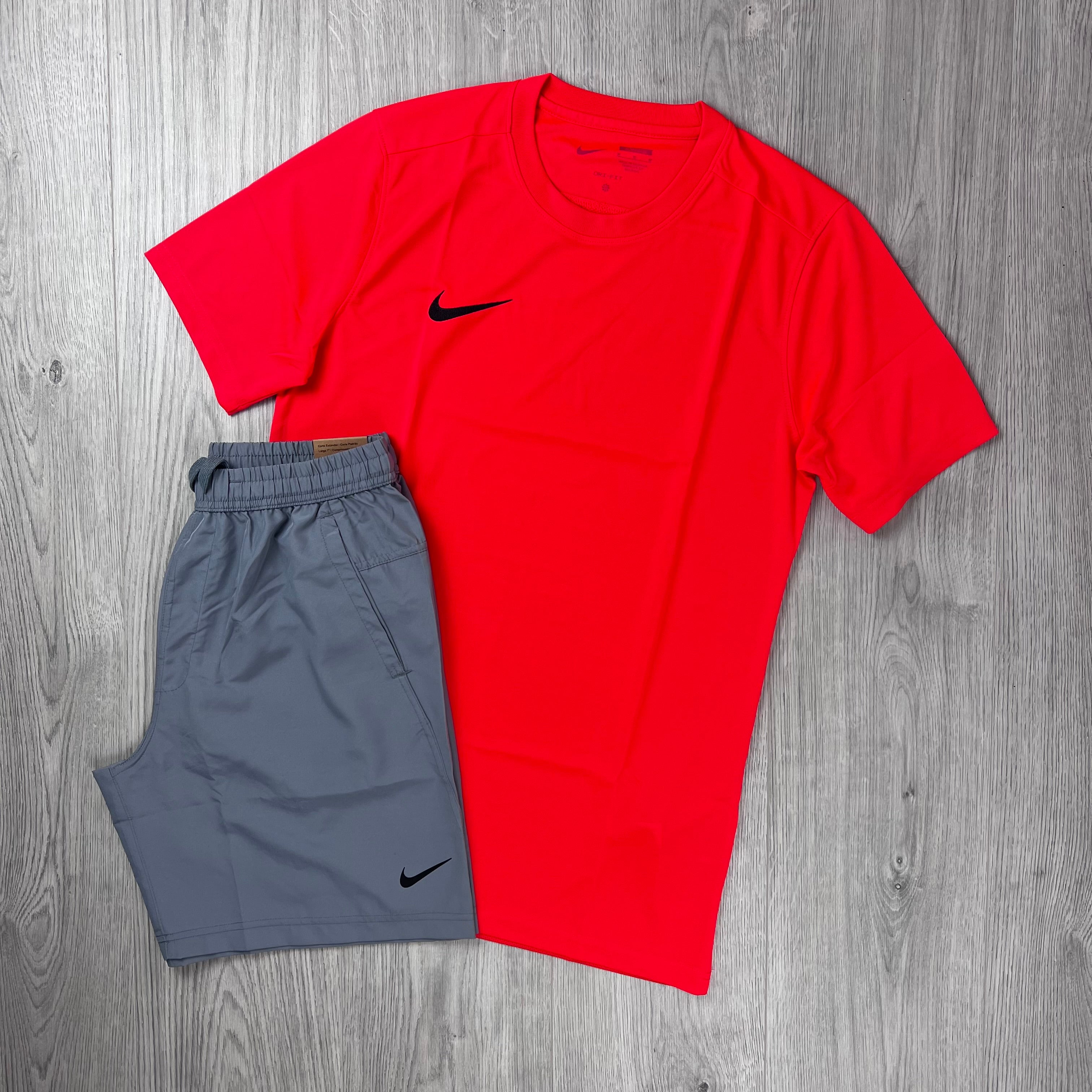 Nike 'Dri-Fit' Pocket Set - Crimson/Grey