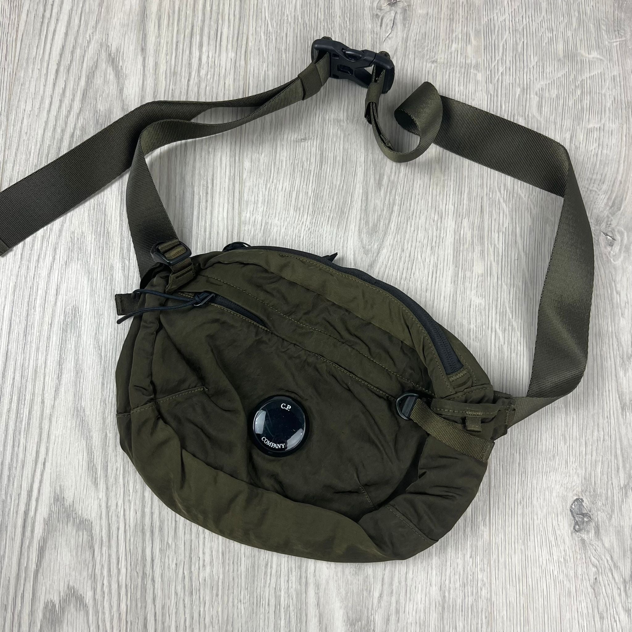 CP Company | Men's Zip Chrome Bag | Ivy Green | Outlet Sale