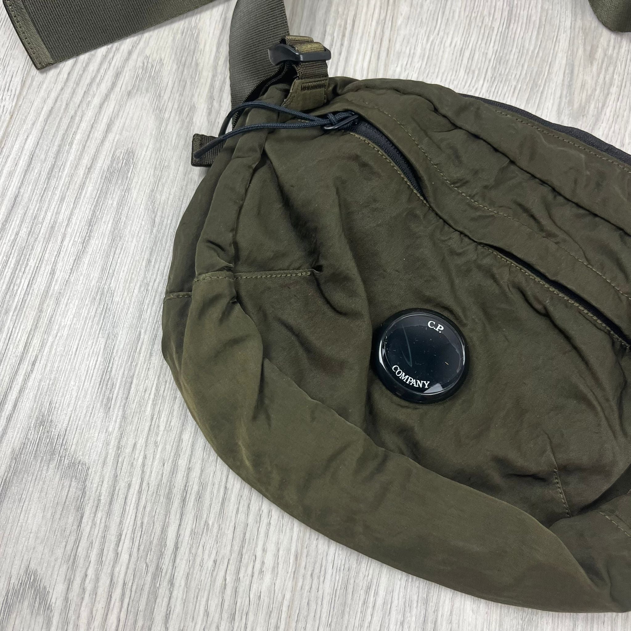 CP Company | Men's Zip Chrome Bag | Ivy Green | Outlet Sale