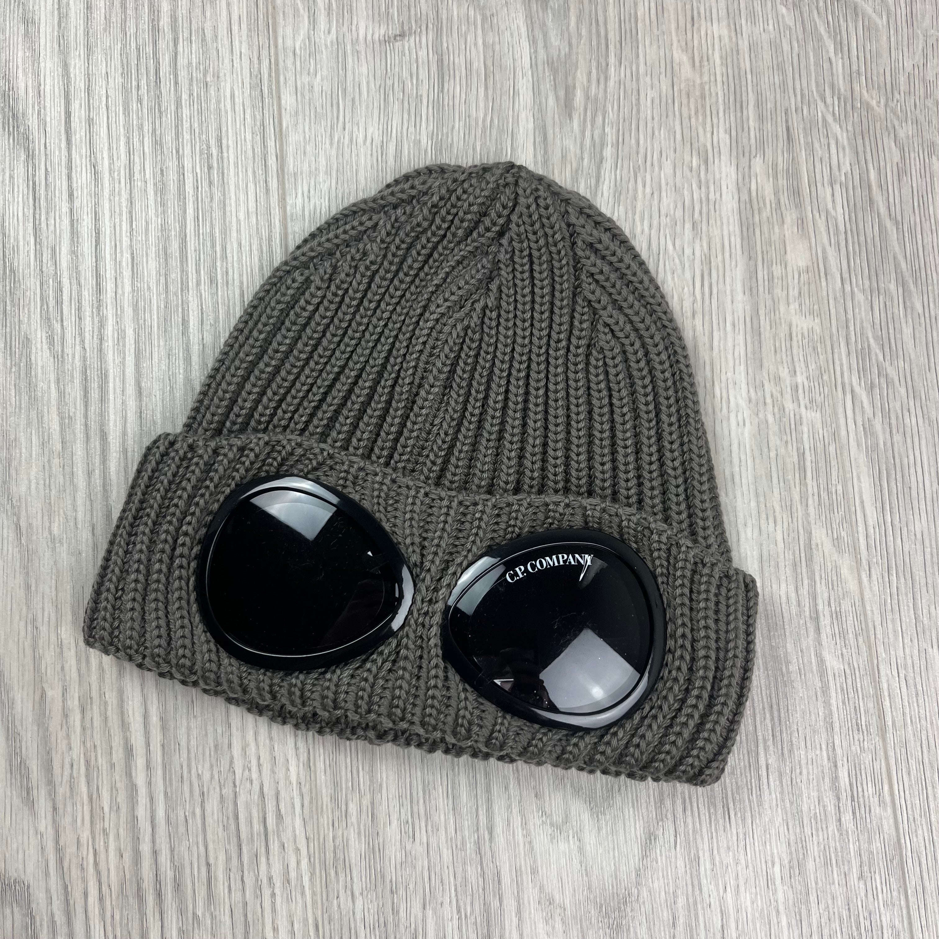 CP Company Goggle Beanie - Walnut