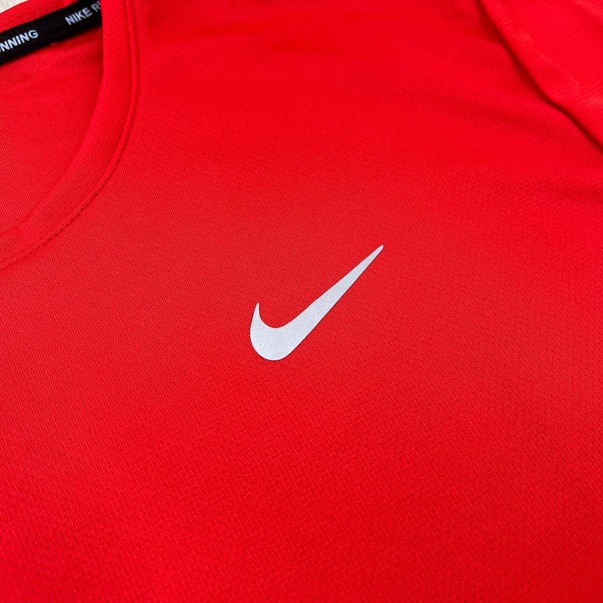 Nike 'Miler' T-Shirt - Red