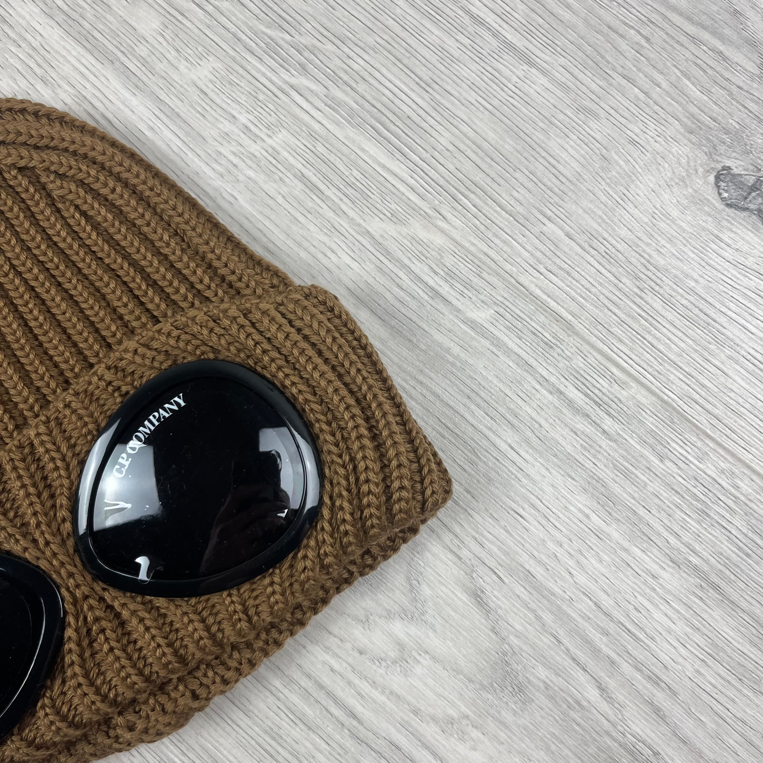 CP Company Goggle Beanie - Toffee