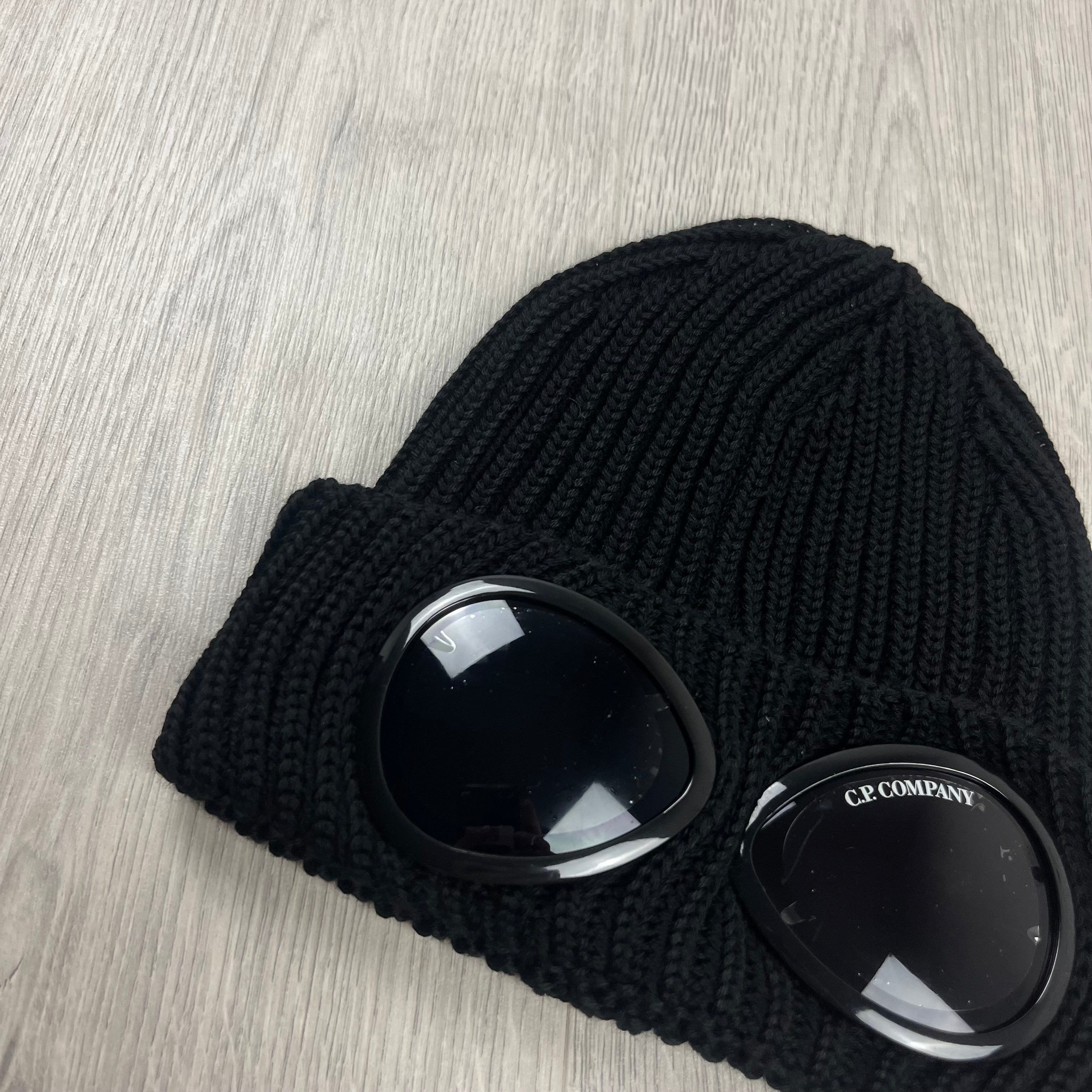 CP Company Goggle Beanie - Black