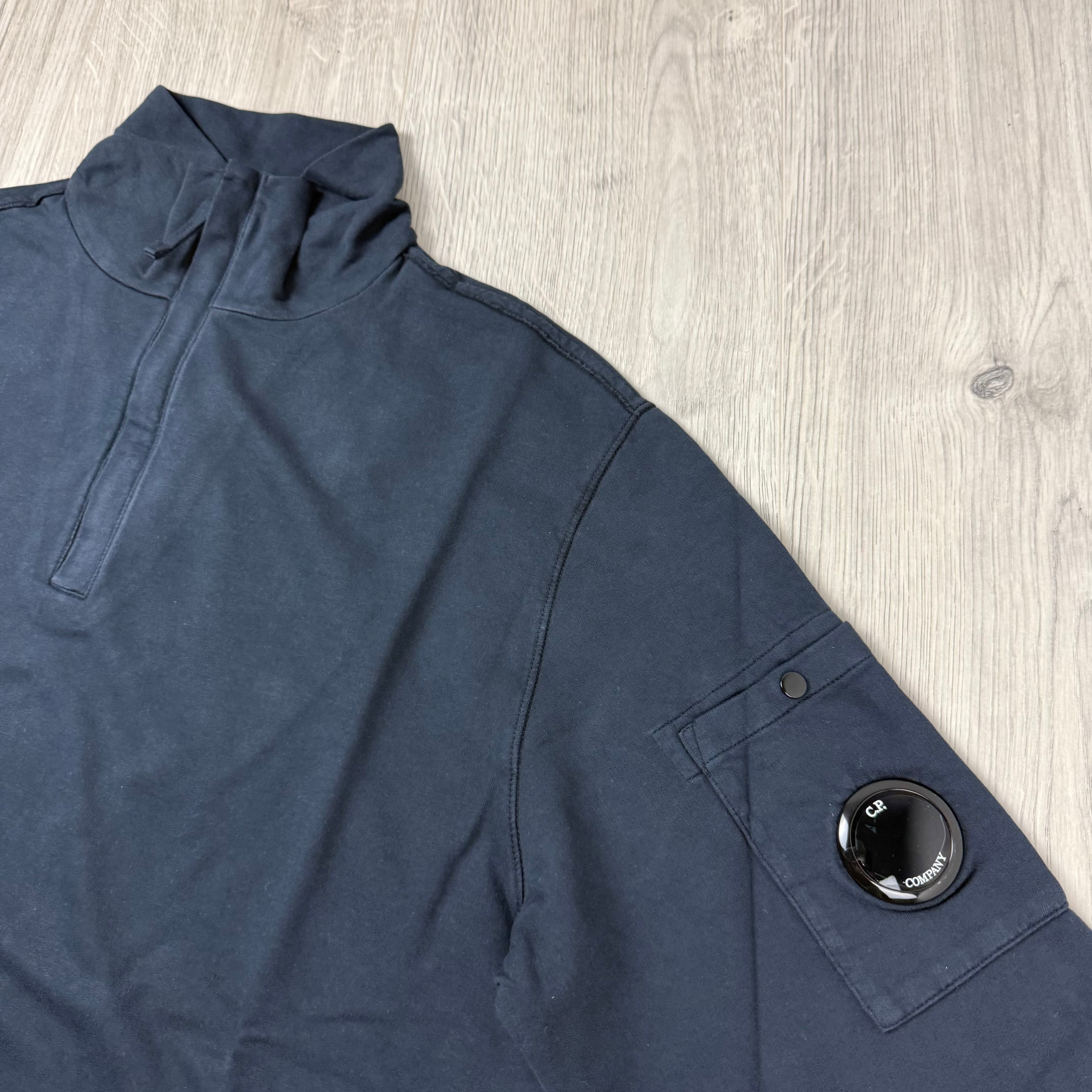 CP Company | Men's Light Fleece Zip Sweatshirt | Black | Outlet Sale