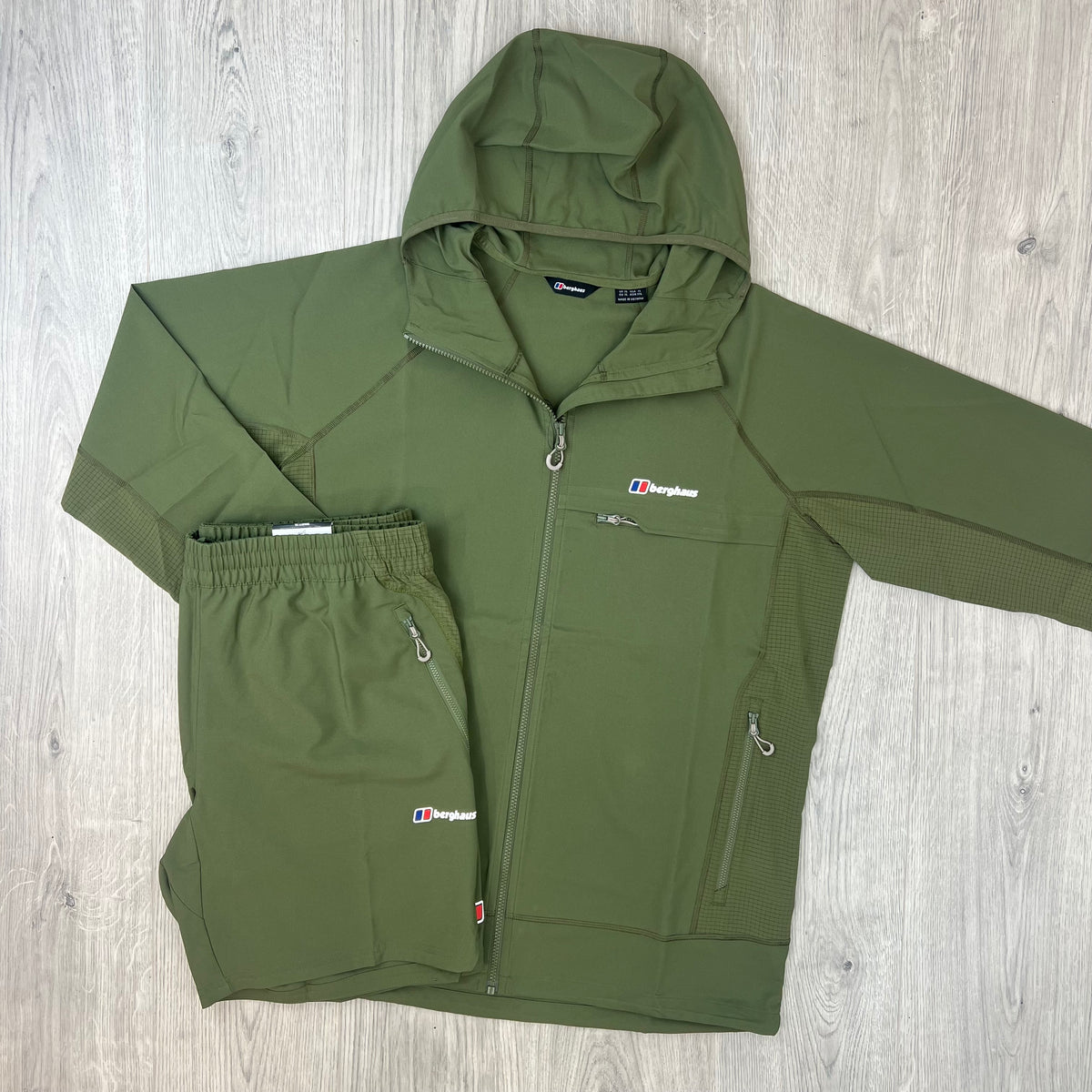 Berghaus 'WaverTree' Tracksuit - Khaki