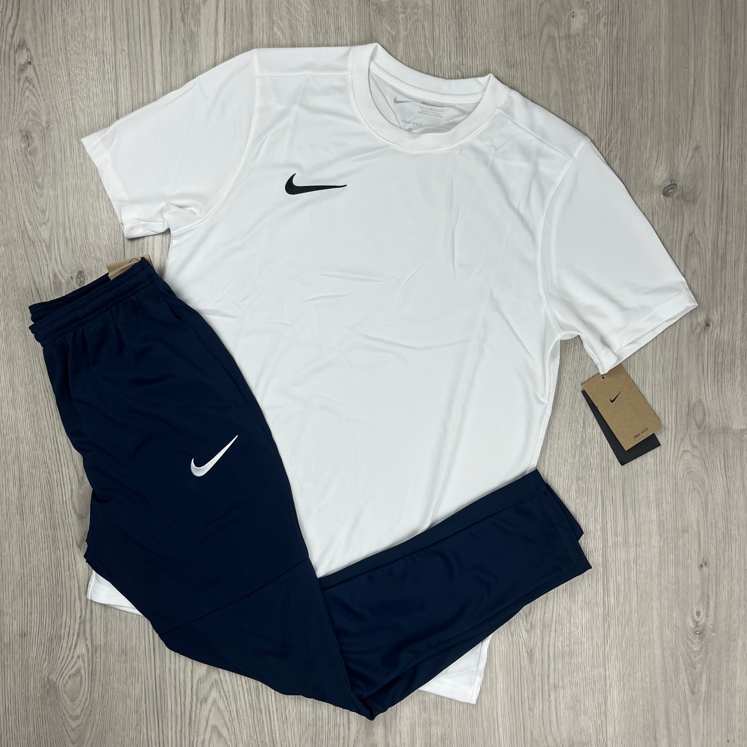 Nike Dri-Fit Set - White/Navy