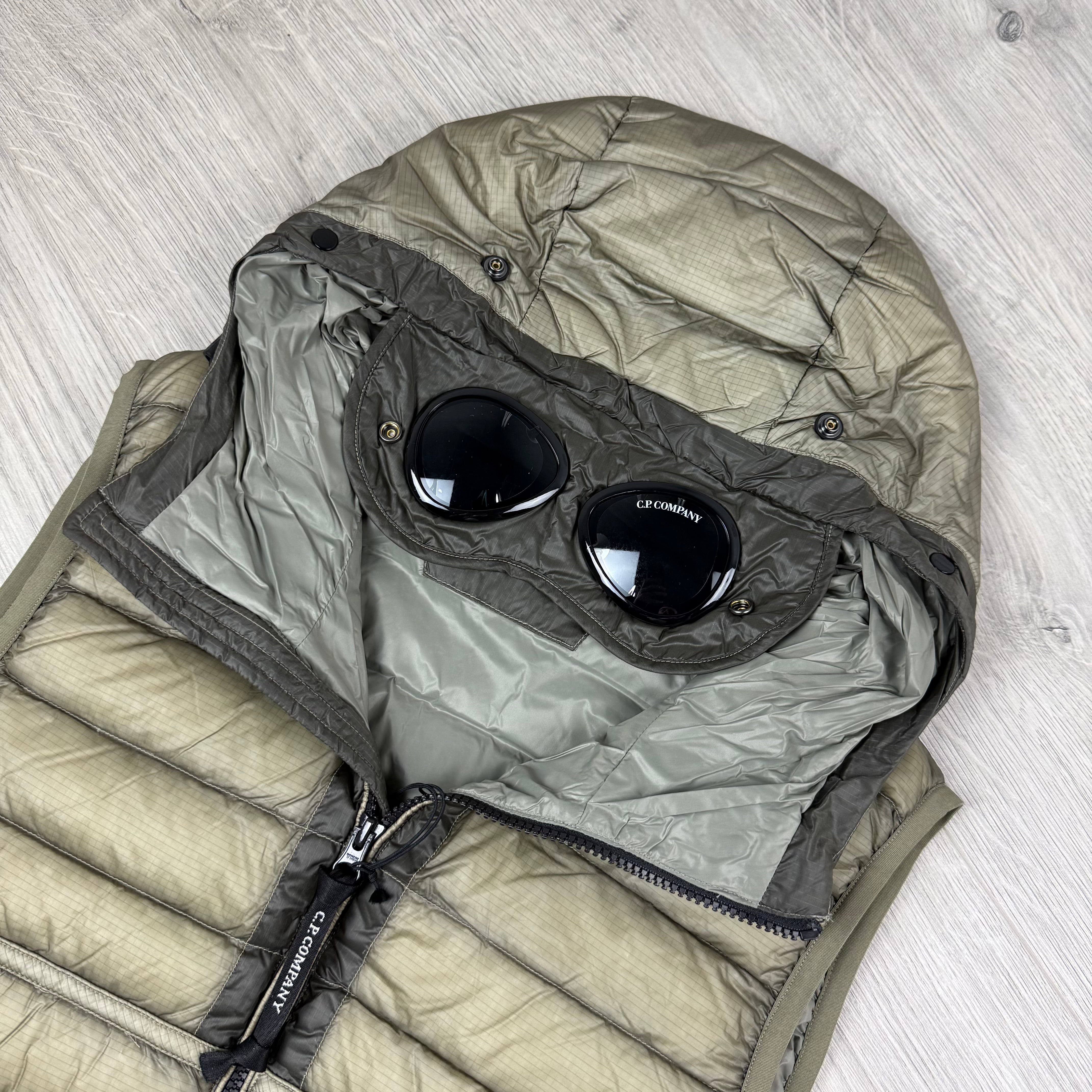 CP Company D.D. Shell Gilet - Fallen Rock