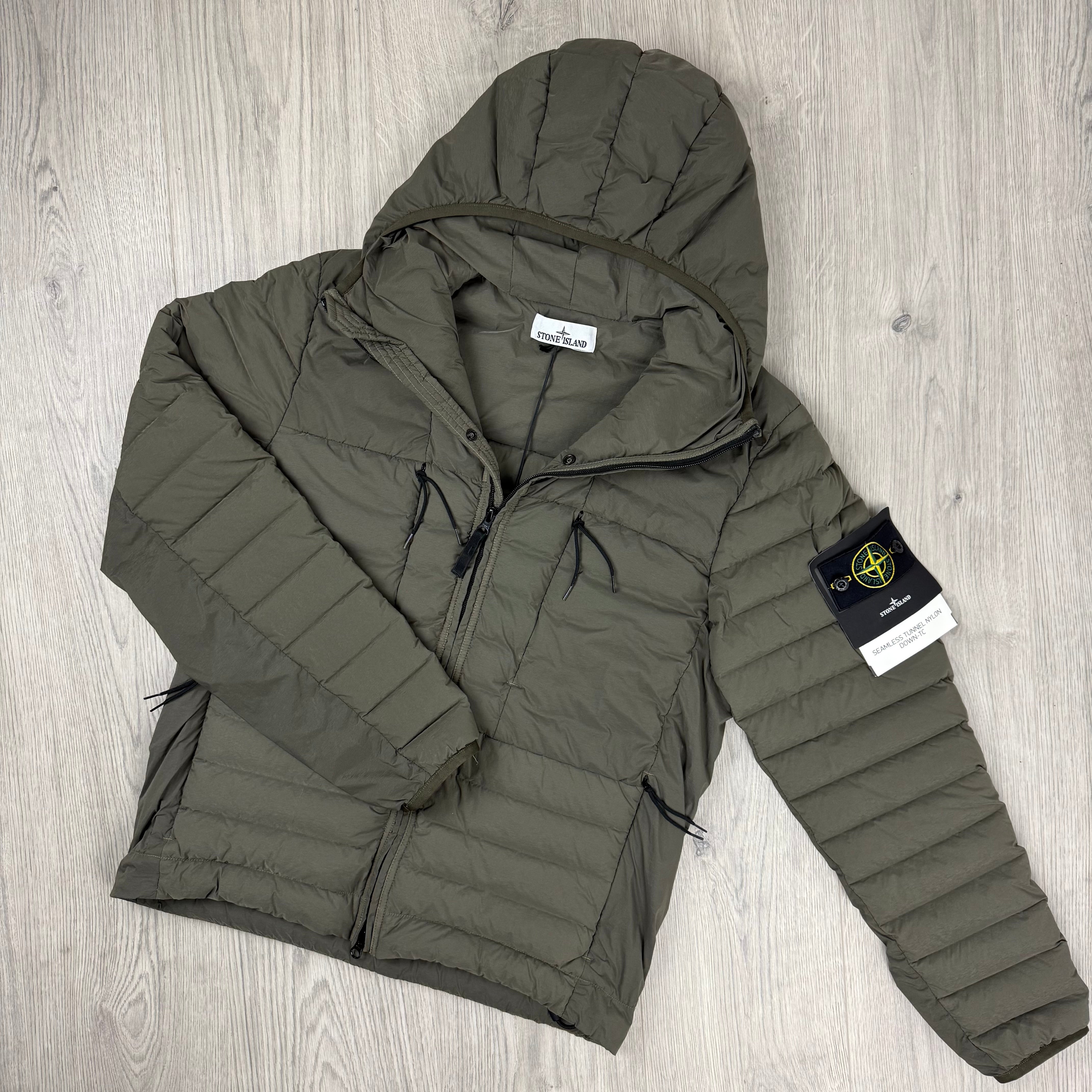 ジャケット・アウター Stone  SEAMLESS DOWN 3HOUSE Stone Island | Men's Seamless Down Jacket | Military | Outlet Sale