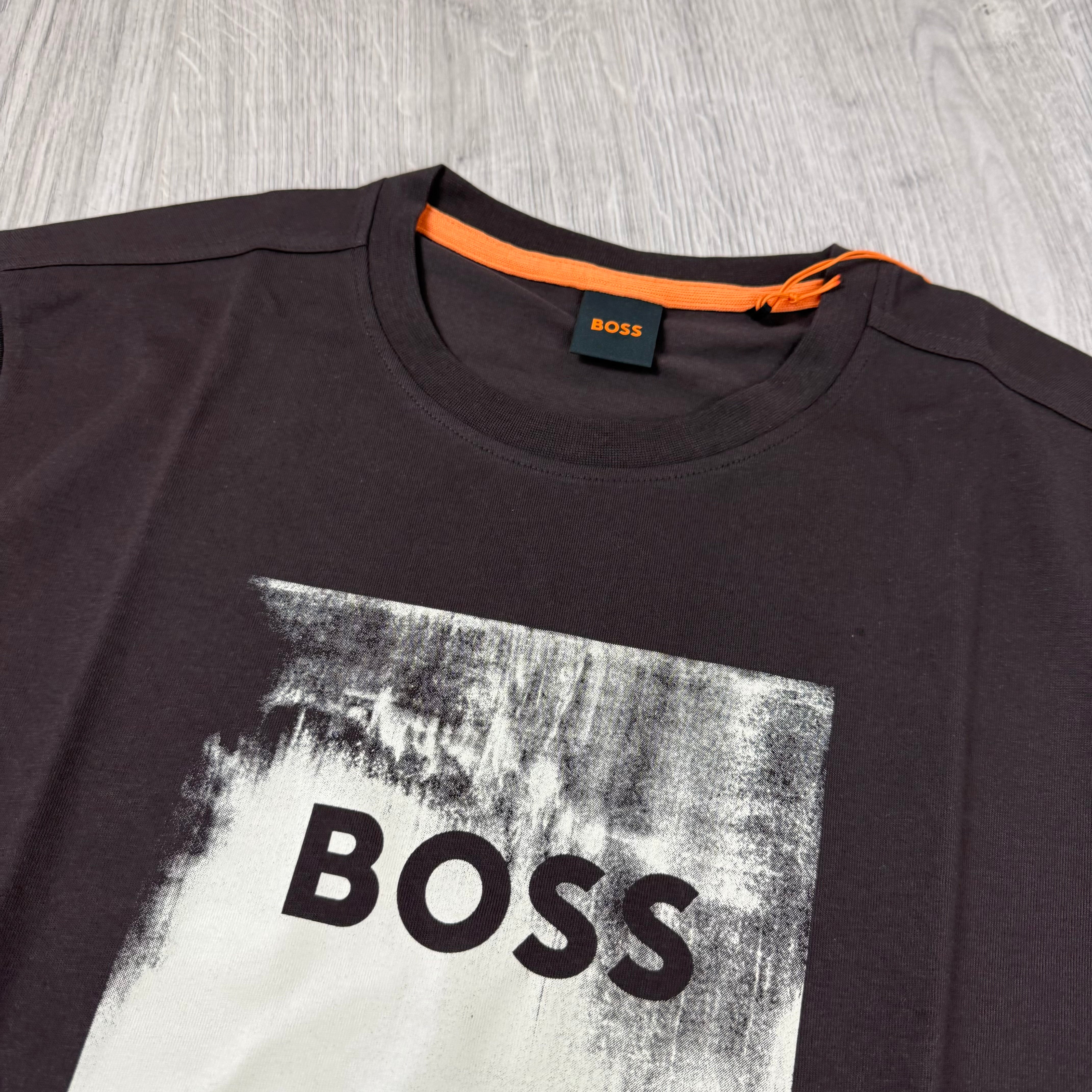 Hugo Boss Wheel T-Shirt - Brown