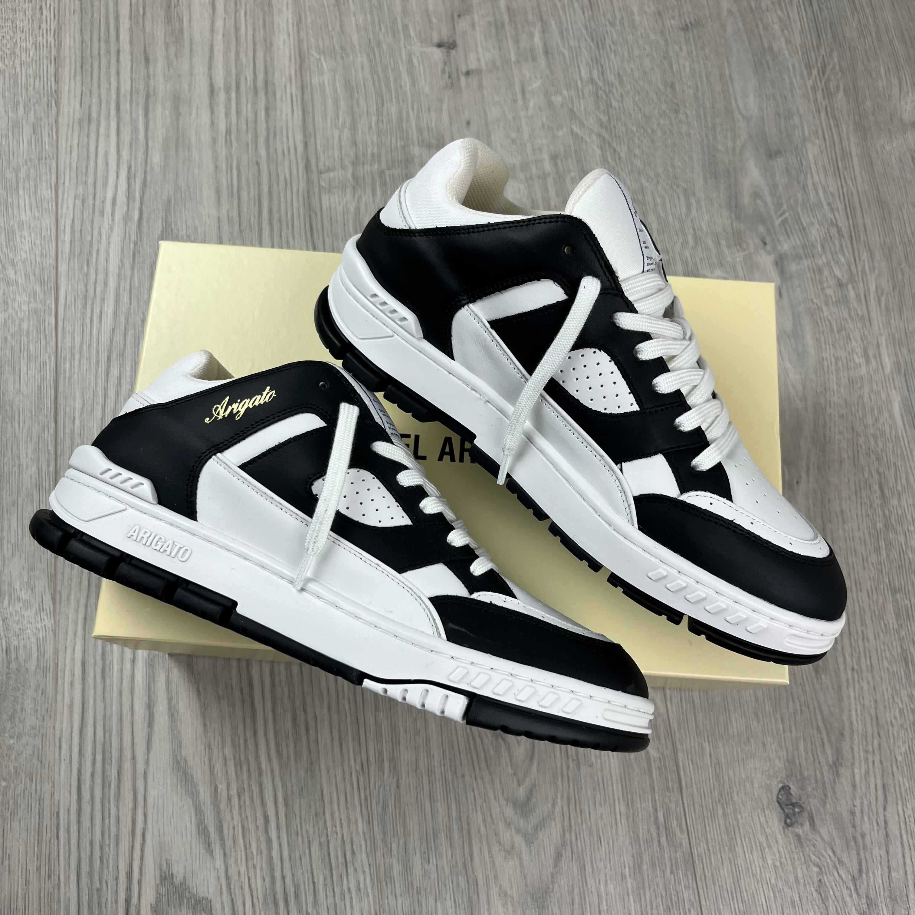 Axel Arigato Area Lo Sneakers - Black/White