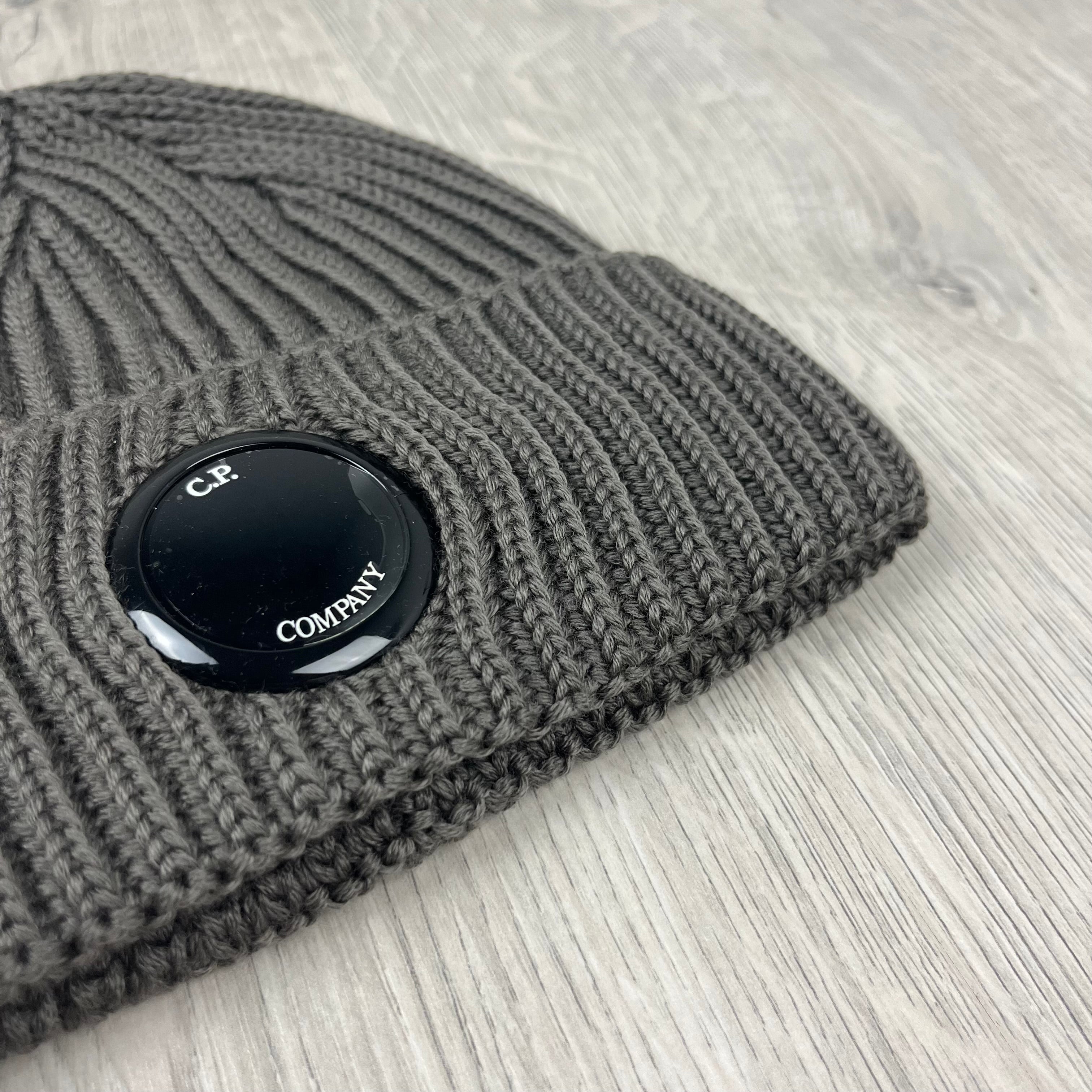 CP Company | Men's Lens Beanie | Walnut Beige | Outlet Sale