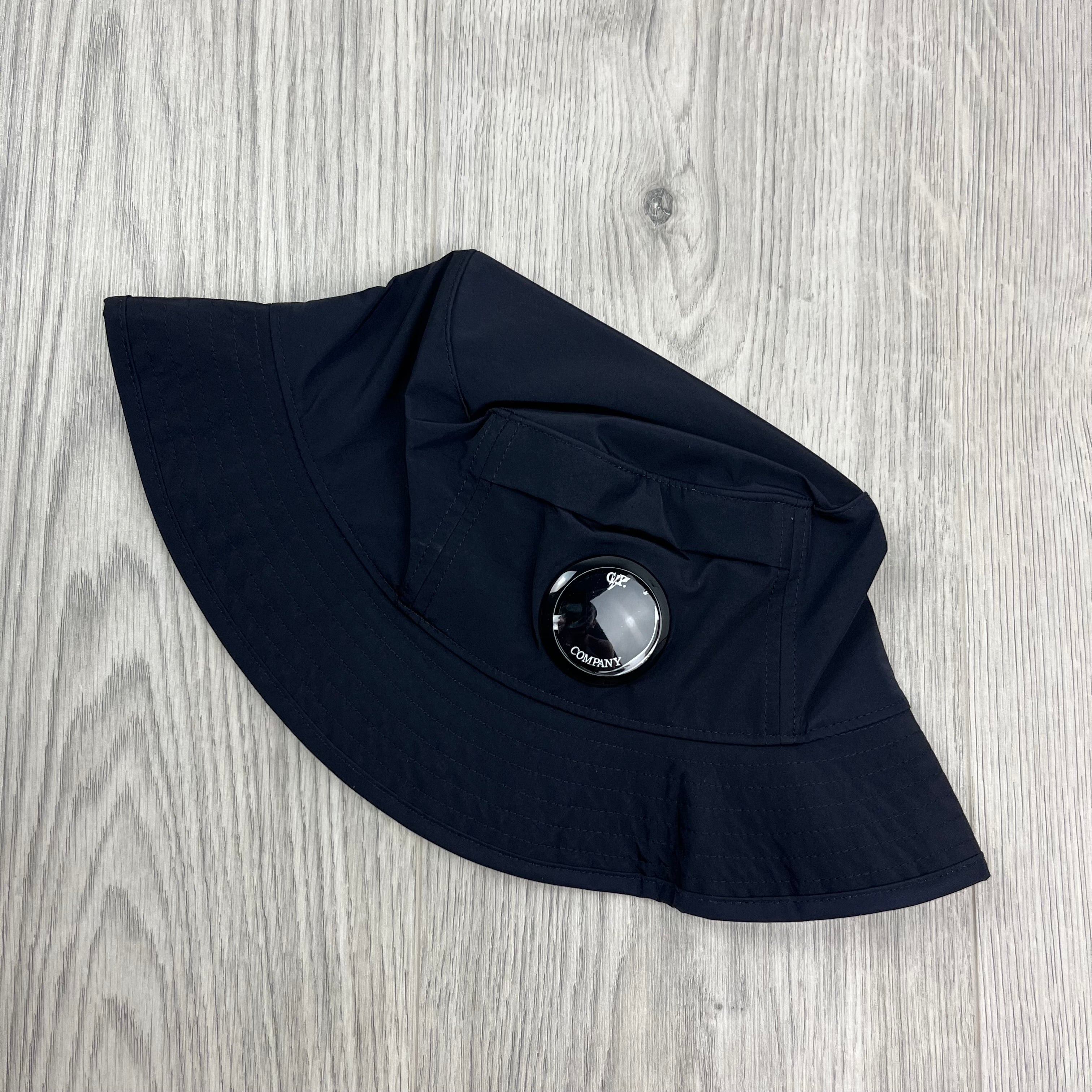 CP Company | Men's Chrome Bucket Hat | Total Eclipse | Outlet Sale