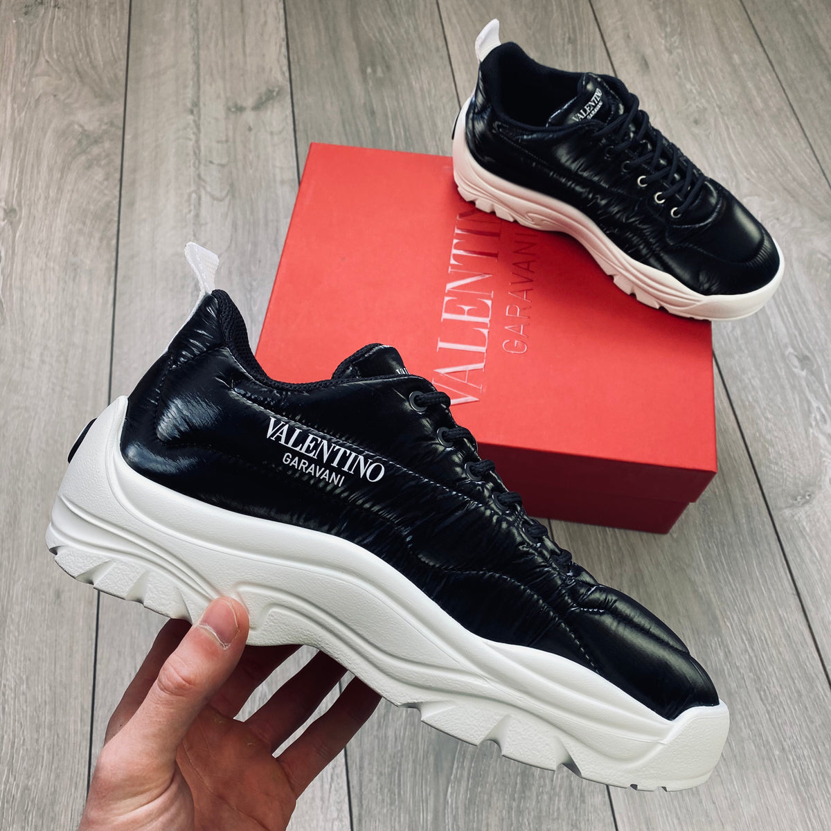 スニーカー VALENTINO Valentino Garavani 'Gumboy' sneakers Valentino Garavani Gumboy Leather Sneakers | Black | FARFETCH