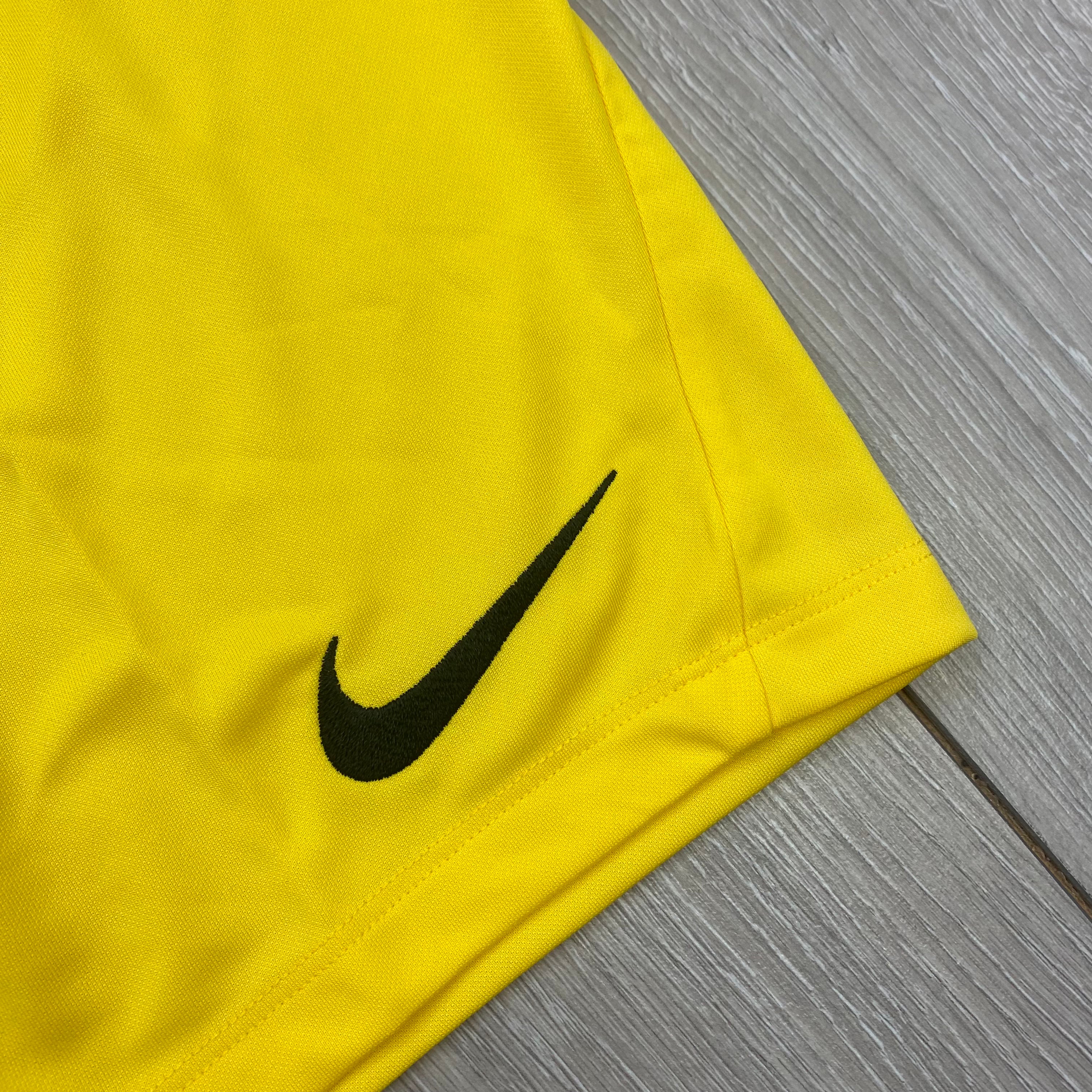 Nike Dri-Fit Shorts - Yellow