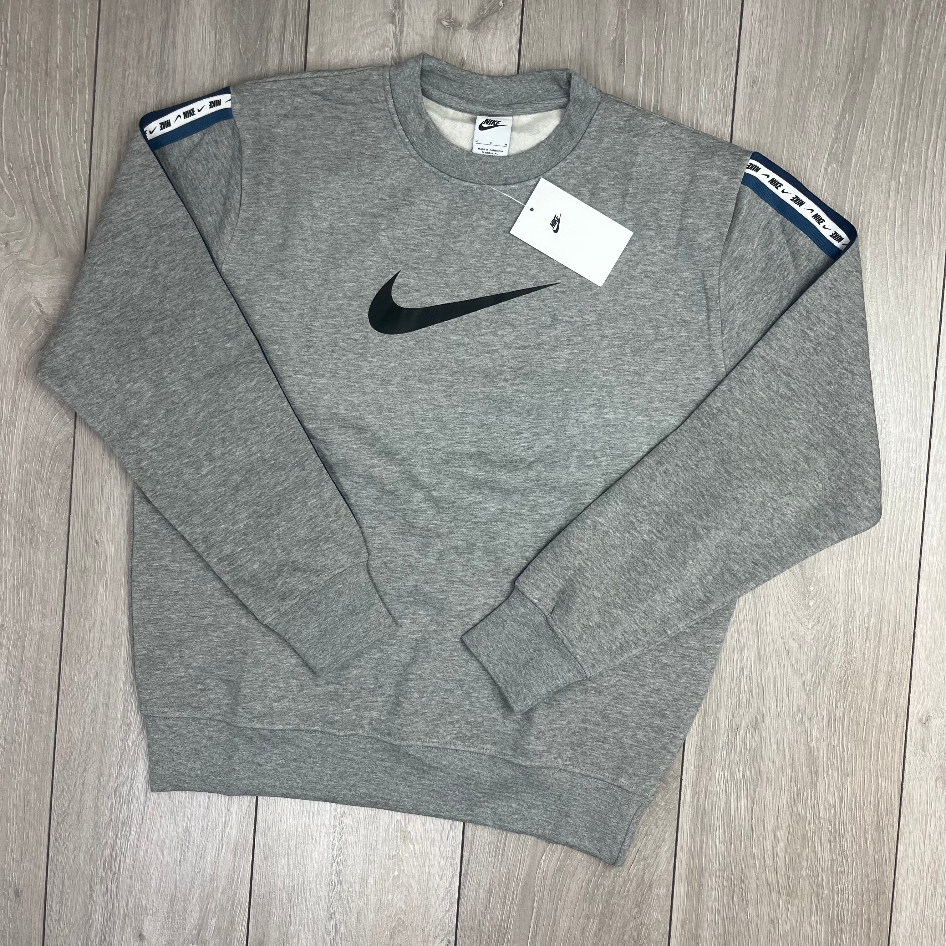 Nike Repeat Sweatshirt